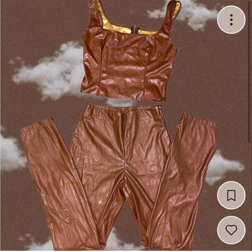 2 piece pleather set!! 👜👝🐌🐐🐻